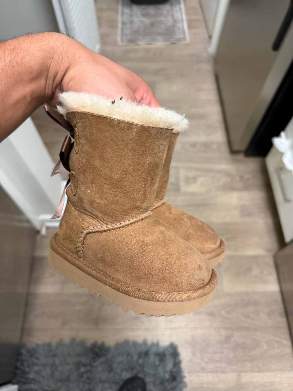 UGG Kid's BAILEY BOW II Toddler TD Size 6C Used
